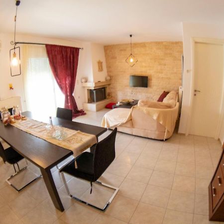 A Quiet Apartment Close To The Sea Gouves Bagian luar foto