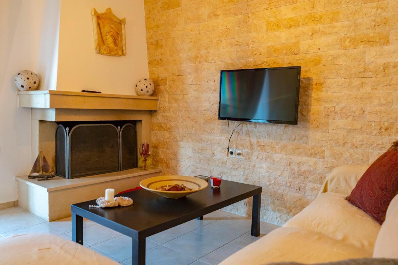 A Quiet Apartment Close To The Sea Gouves Bagian luar foto