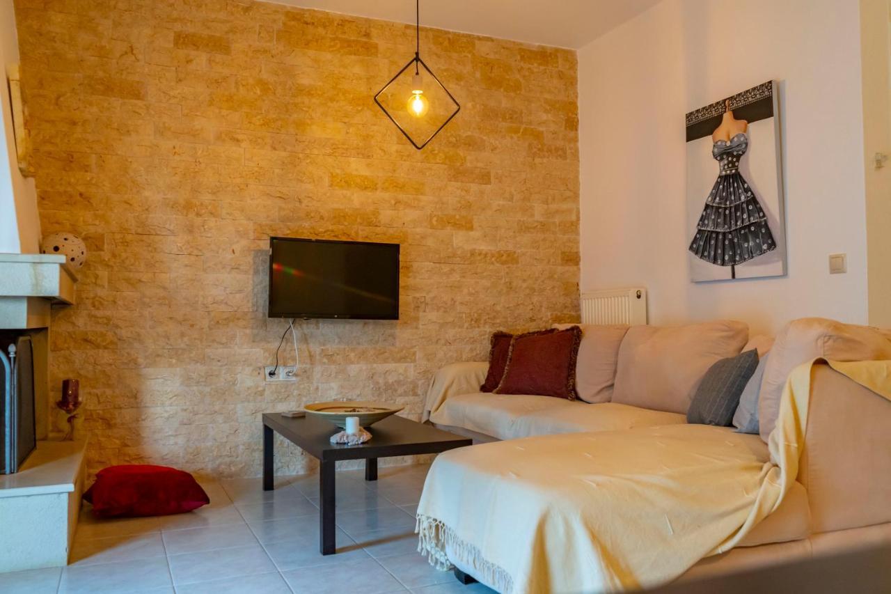 A Quiet Apartment Close To The Sea Gouves Bagian luar foto