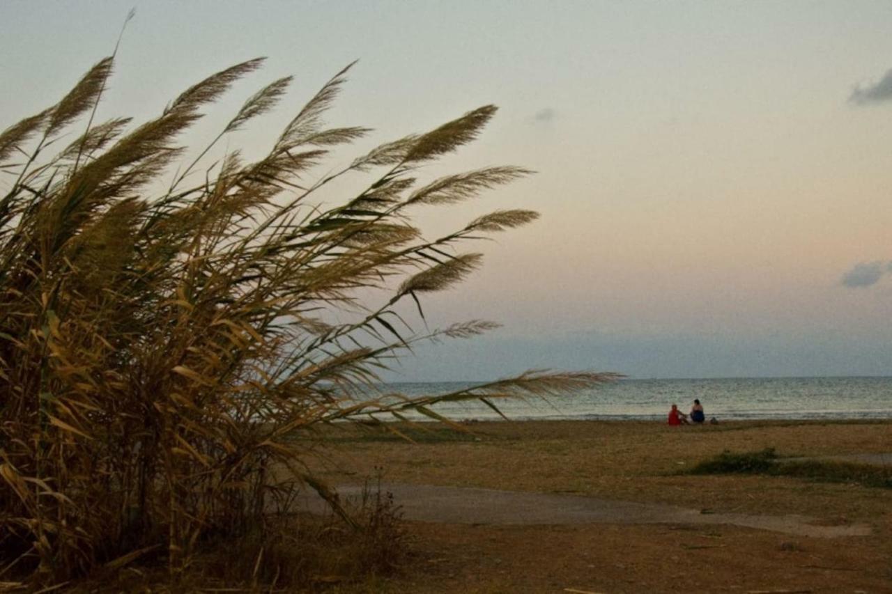 A Quiet Apartment Close To The Sea Gouves Bagian luar foto
